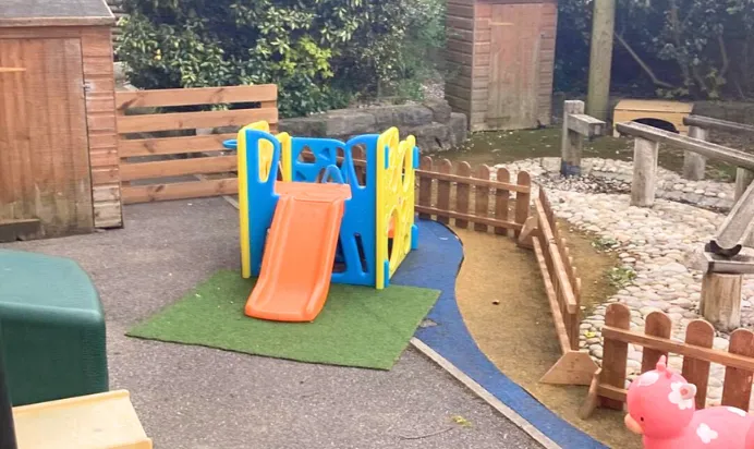 Garden at Kiddi Caru Harlow