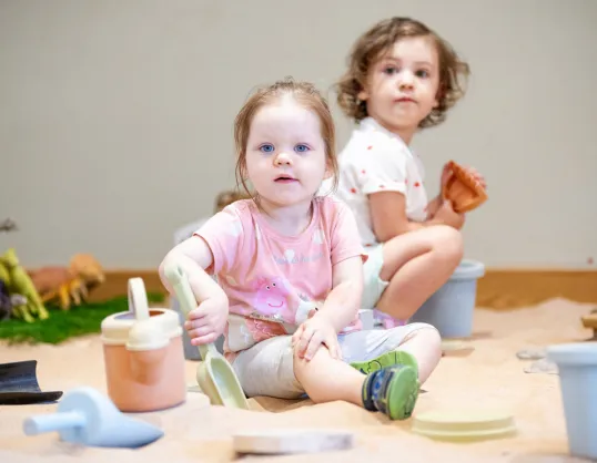children-playing-with-sand-at-dicky-birds-nursery-preschool-raynes-park-london